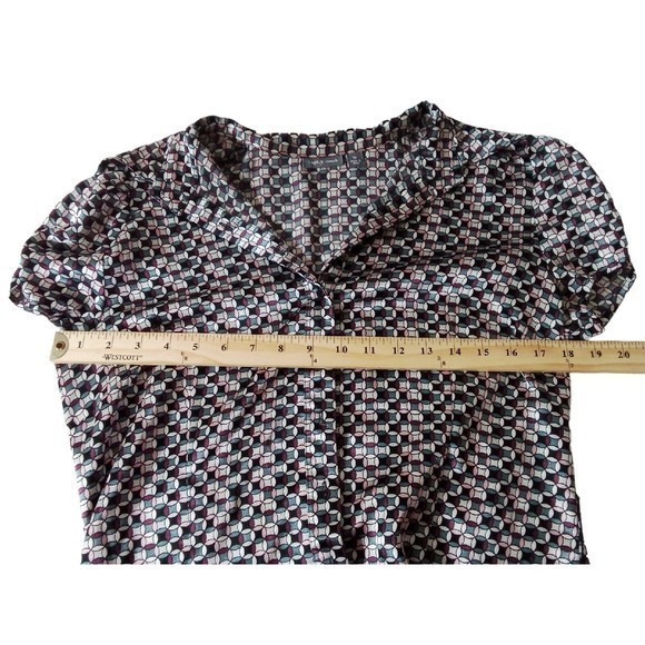 Women's Apt 9 Y2K Silky Short Sleeve Geometric Blouse/Top Size Medium - Picture 7 of 15